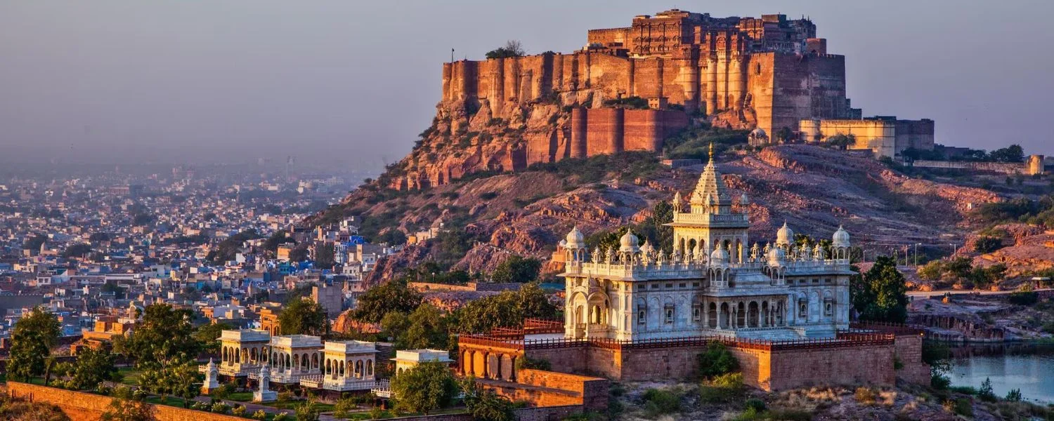 Ghaziabad To Jaipur  Cab Service - Luxury Ride